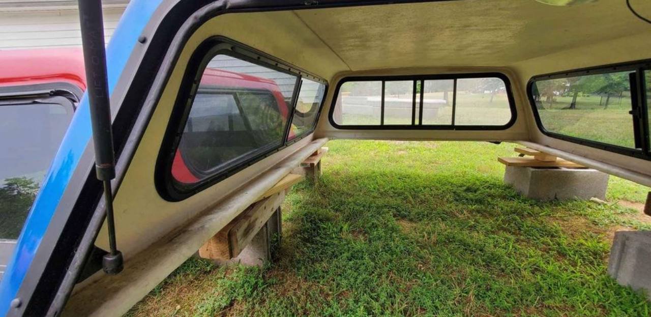 1993–2011 Ford Ranger Camper Shell — Blue (6 ft Bed)
